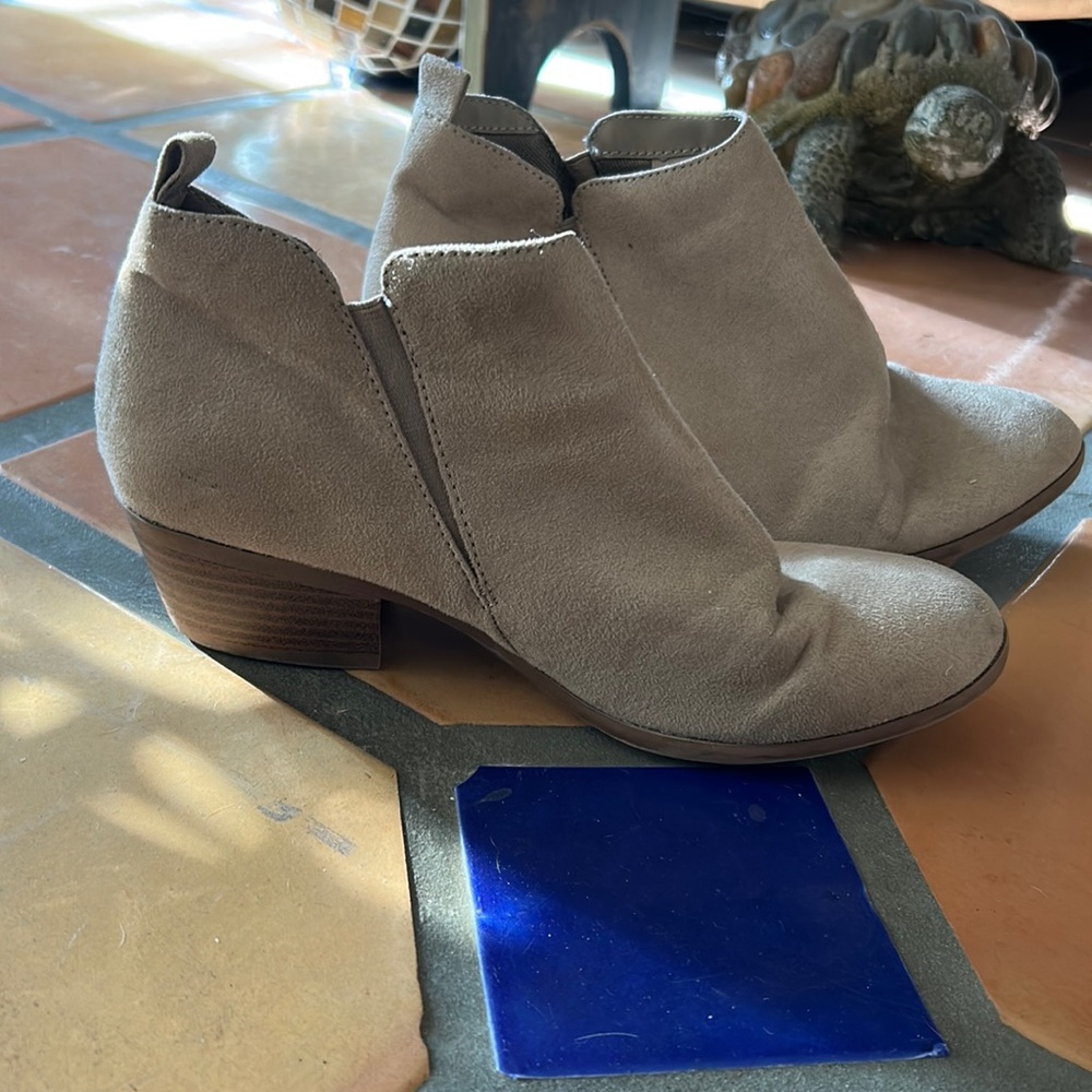 Tan suede boots